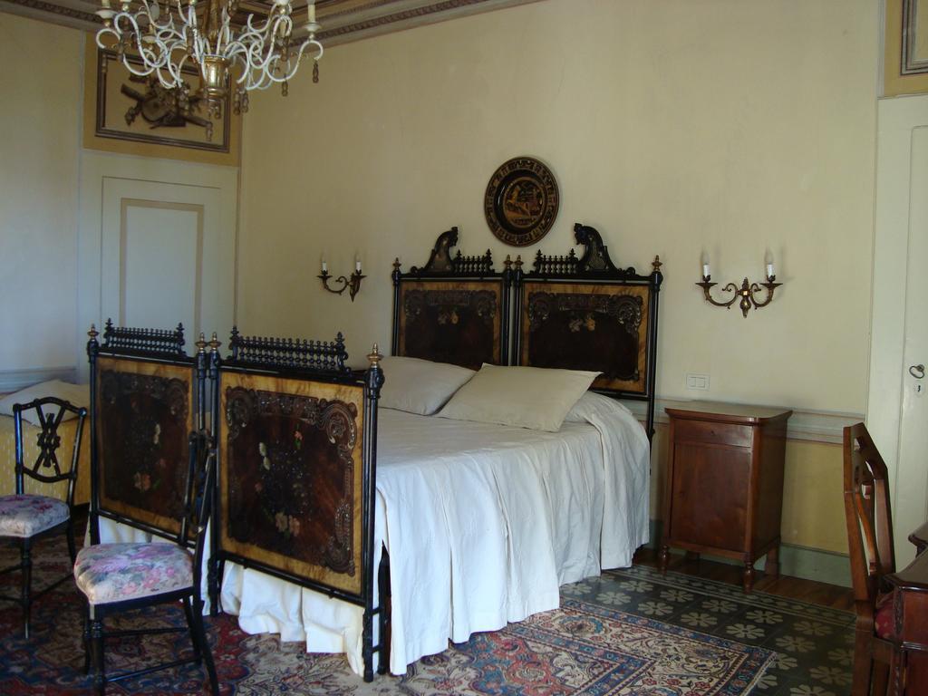 Castello Degli Angeli Hotel Carobbio degli Angeli Cameră foto